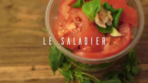 Aujourd’hui, le secteur de la distribution automatique ne propose que des sucreries et des sodas. Le Saladier est le premier distributeur qui offre une nourriture saine et des plats faits comme à la maison