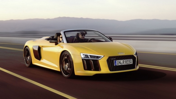 Audi a présenté nouvelle R8 Spyder V10, un monstre de puissance qui pourra atteindre une vitesse de pointe de 318 km/h !