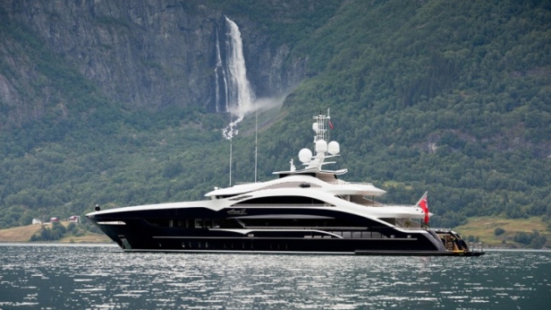 Heesen dévoile une commande unique, un superyacht de 50 mètres, le Ann G - Puissant, épuré et ergonomique !