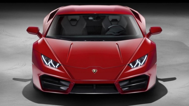 Lamborghini vient de présenter une ambitieuse Huracán LP 580-2, une supercar légère, rapide et charismatique avec un V10 de 580 chevaux sous le capot !