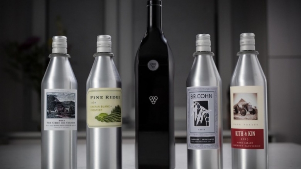 La Kuvee est une bouteille intelligente et connectée, qui va être en mesure de conserver un vin 30 jours durant ! Il vous en coûtera 199 dollars, en précommande