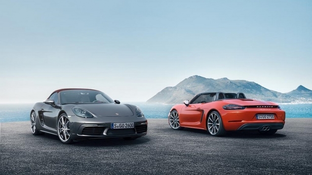 Porsche dévoile deux nouveaux modèles de 718 Boxster et Cayman, qui revivifient l’héritage du modèle de 1957 !