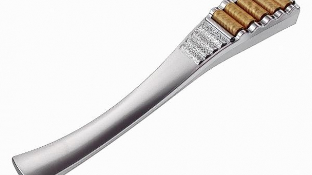 Le Slim Cera Gold de Jewel Beauty est un accessoire de massage, dont les 5 rouleaux sont en or 24 carats, taillés en forme de diamant - Un plaisir à s'offrir à 333 €