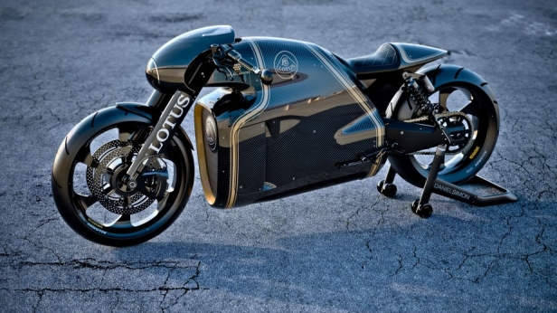 LOTUS C-01 construite à 100 exemplaires, 200CV, une bête de puissance, prix de vente de 100.000€
