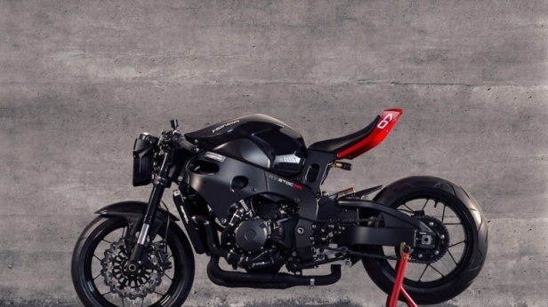 La Honda CBR1000RR transformée en bolide futuriste ! Grâce au kit Huge Moto, vous pourrez customiser une partie ou l'ensemble de votre moto, à 2 999 $ la totale. Projet encore à la recherche de financement sur indiegogo...