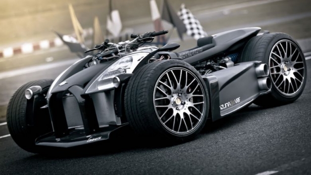 Cet impressionnant Lazareth Wazuma V8F Matte Edition est propulsé par un moteur Ferrari V8 de 3 litres, avec un guidon permettant de contrôler une boîte séquentielle à six rapports tirée d’une BMW M3 ! Ce bolide est à 149 000 €