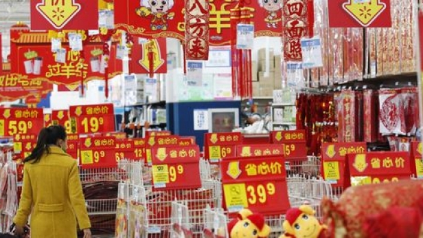 Xinhua News Agency a annoncé que selon des sources officiellement officieuse, la croissance chinoise est truquée méthodiquement au niveau des chiffres. Il faut enlever entre 50 à 70% du montant des chiffres officiels...