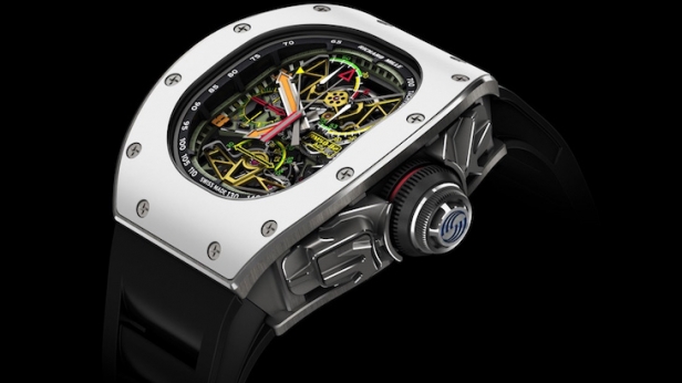 Richard Mille s’est associé à Airbus Corporate Jet pour la RM 50-02 ACJ Tourbillon chronographe , une montre d'exception produite à 30 exemplaires seulement, au prix de 1,1 million d’euros !