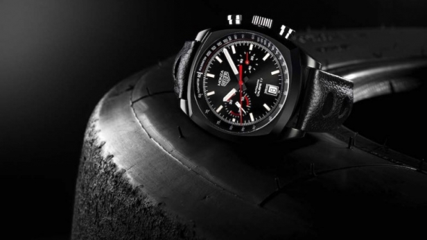 40 ans plus tard, la montre iconique de TAG Heuer fait son retour - L’Heuer Monza prône le retour aux sources, en reprenant à son compte le pulsomètre et l’échelle tachymètre !