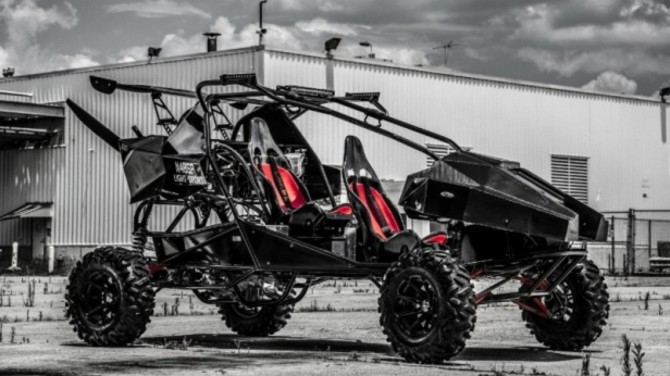 SkyRunner débarque bientôt dans le ciel ! C'est le premier kart volant, qui a déjà obtenu l'agrément de l'aviation civile américaine, et devrait être produit en série sous peu. Il faudra débourser 105 000€ pour acquérir la version de base