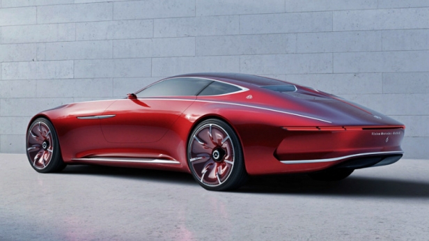 La Vision Mercedes-Maybach 6 est la plus attendue cette année, avec un design étiré à l'extrême, des portes en papillon et une ligne fuyante à l'arrière !