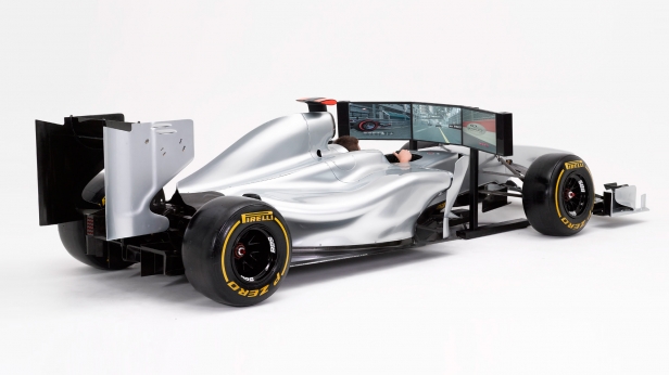 Les courses de formule 1 n'étant pas accessibles à tous, FMCG International a trouvé la solution: un simulateur de course dans une véritable formule1, composé des matériaux couramment utilisés dans ce sport ! Comptez 106 000€ afin de l'acquérir
