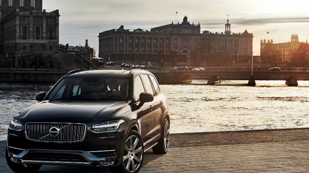 Volvo présente son nouveau SUV XC 90, plus costaud, plus luxueux et encore plus sûr que son prédécesseur, un véritable salon sur roues !