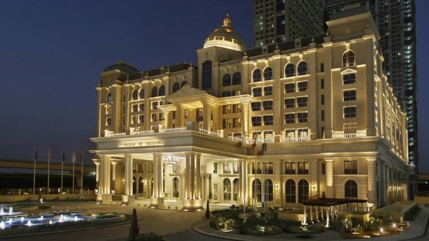 Un hôtel très haut de gamme vient d'ouvrir ses portes à Dubaï: Le St. Regis Dubaï, directement inspiré du St. Regis New York, avec une suite Bentley exceptionnelle !