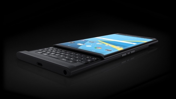 BlackBerry signe son grand retour avec ce smartphone luxueux, le BlackBerry Priv, qui sera vendu chez Colette à 1500 € !!