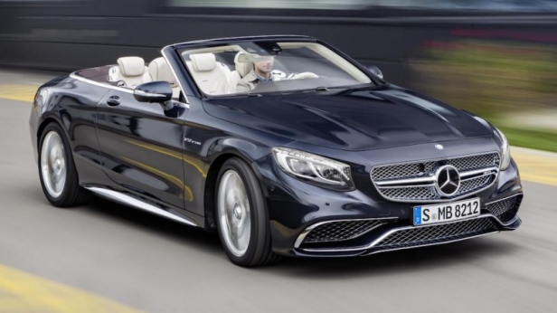 Mercedes participe à l’effervescence du monde automobile avec la prochaine sortie de son agressive Mercedes-AMG S65 Cabriolet ! Équipée des toutes dernières technologies et avec 630 ch sous le capot, c'est une belle décapotable à plus de 250 000 € !