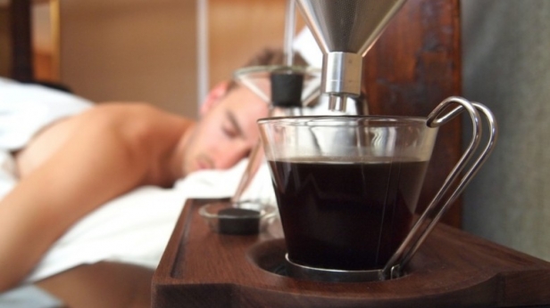 Vos réveils ne seront plus pareils dorénavant avec The Bariseur ! Il combine l’utile à l’agréable en vous réveillant par l’odeur d’un café fraîchement moulu..