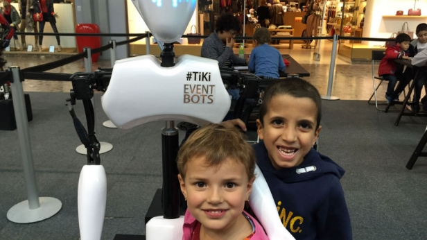 TiKi est un robot made in France entièrement dédié à l’accueil du public !