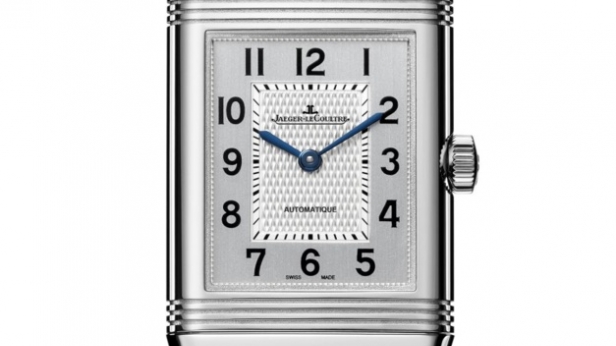 Jaeger-LeCoultre réédite en 2016 la Reverso Classic, qui sera disponible en trois tailles, avec un mouvement automatique sur la plupart des modèles.