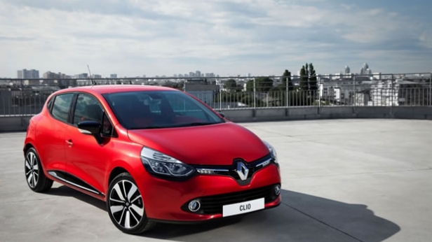 La Clio IV est le véhicule le plus vendu en France à la fin du 1er semestre 2015. Cette voiture enregistre 72 349 immatriculations depuis janvier, soit 5,8% de part de marché.