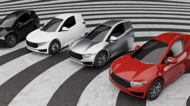 L'Electra Meccanica SOLO est peut être la voiture du futur ! C'est un monoplace électrique à trois roues venu du Canada, léger, bien équipé, et la batterie peut parcourir jusqu'à 160 km de distance avec une seule charge ! Il sera proposé à 14 000 €
