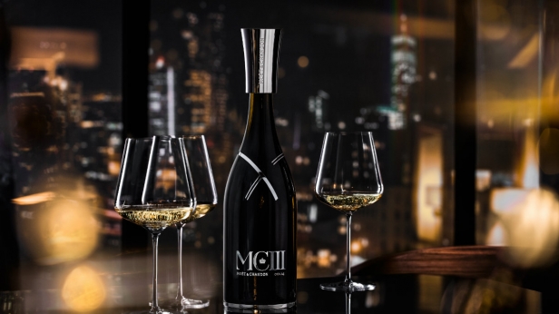 Möet & chandon lance un nouveau cru haut de gamme, appelé MCIII ! Disponible au cours de l'automne, la bouteille est proposée à 450 €