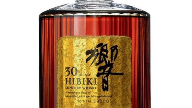 Le Hibiki 30 ans de Suntory est un whisky collector, mélange de single malts de Yamazaki et de Hakushu avec des whiskies de grains âgés de plus de 30 ans - A partir de 1 290€ sur liste d'attente