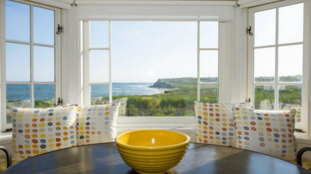 La maison d'Andy Warhol à Montauk, dans l’État de New York, vient d’être vendue à 50 millions de dollars ! Une demeure aussi démesurée que son prix